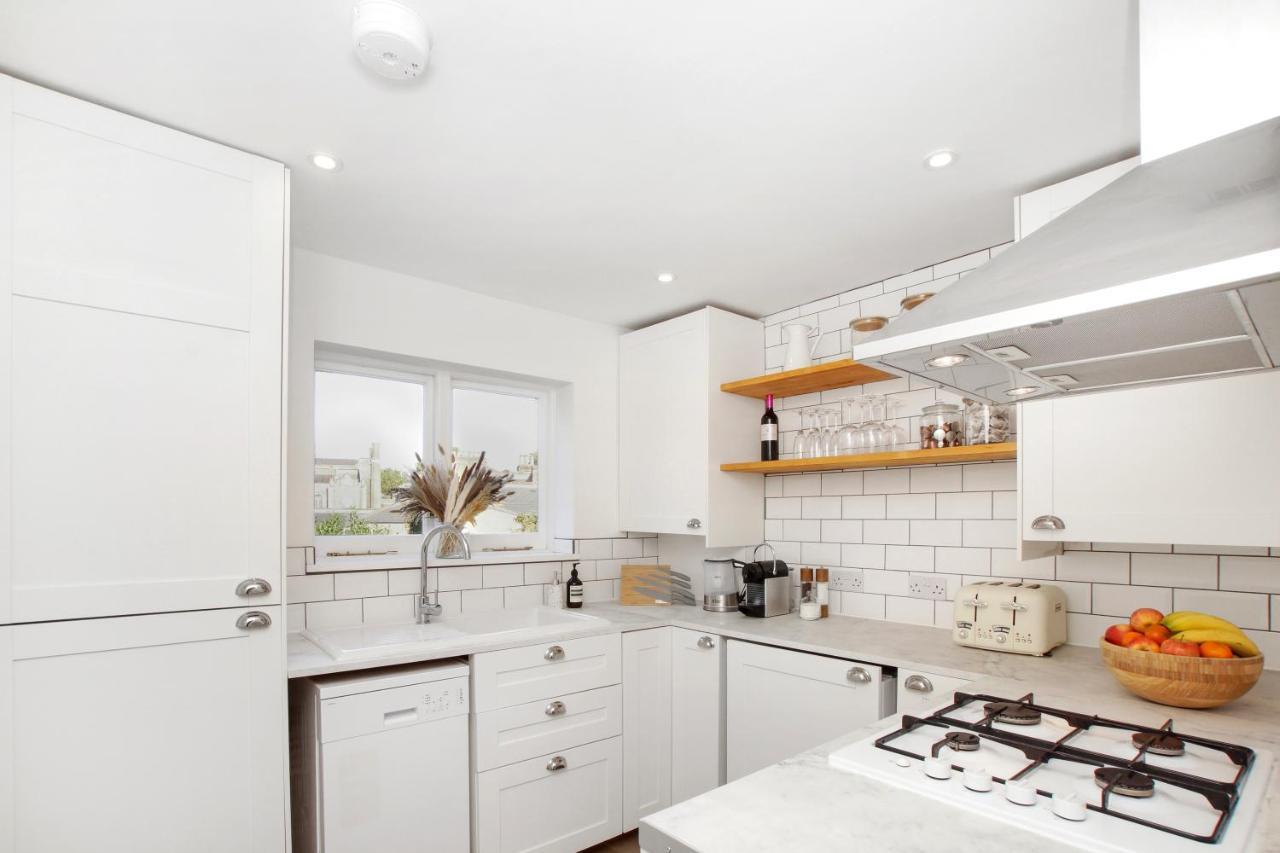 Bright, Stylish & Cosy 3-Bed Flat Near Mile End Lägenhet London Exteriör bild